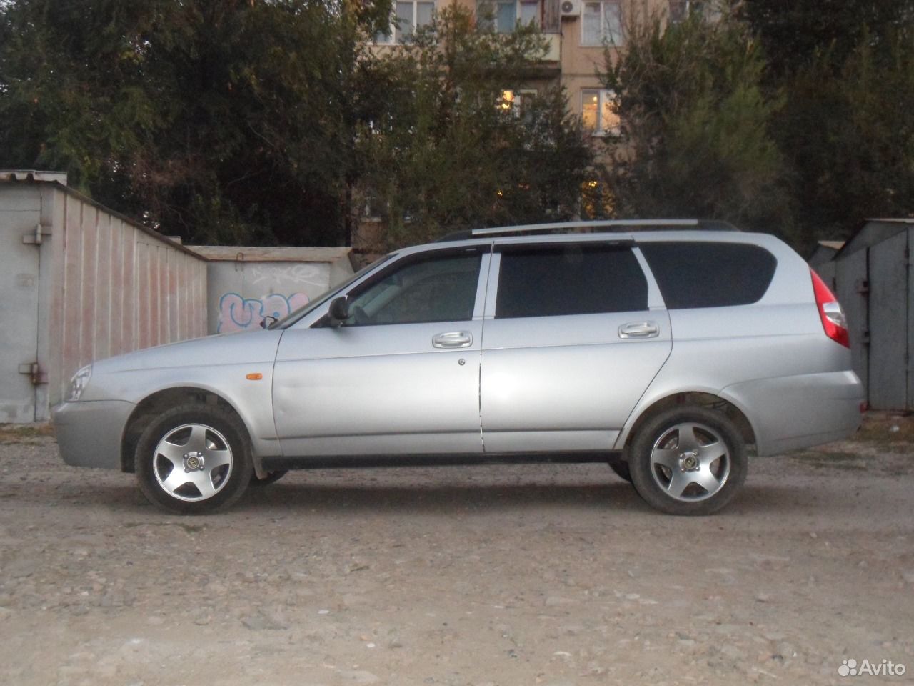 ВАЗ (LADA) Priora 1.6 МТ, 2010, универсал