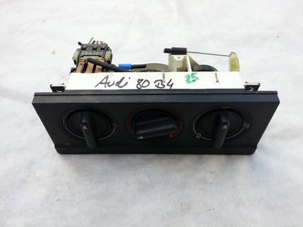 Блок управления отопителем Ауди А80 В4