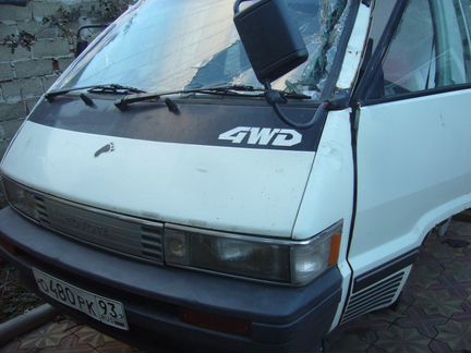 Toyota Town Ace 2.0 AT, 1988, битый, 250 000 км