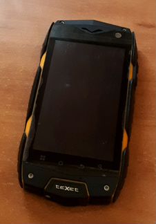 Смартфон TeXeT TM-driver Quad