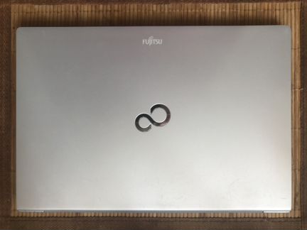 Fujitsu Lifebook U772, i5, ssd, ультрабук премиум