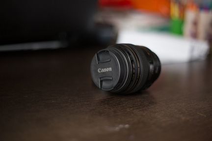 Canon EF 85mm f/1.8 USM новый