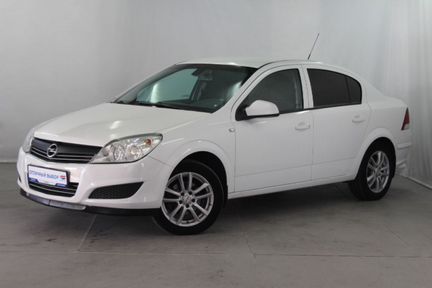 Opel Astra 1.8 МТ, 2011, 111 032 км