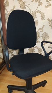 Офисное кресло, стул