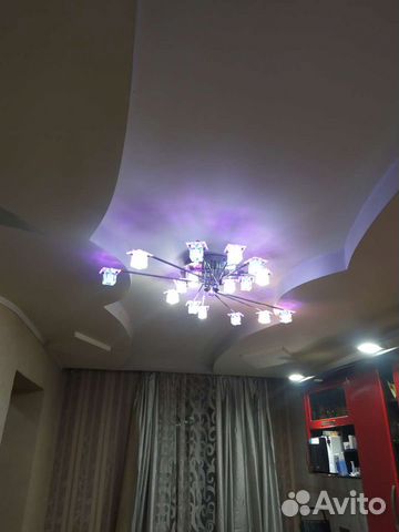 Продам люстру
