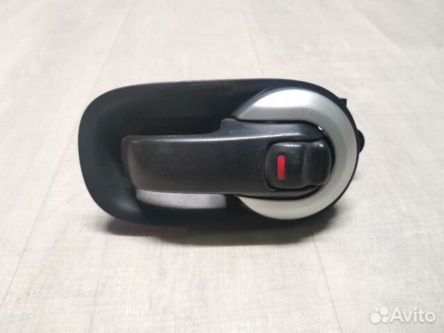 Ручка двери внутренняя правая Nissan Tiida C11 1.6