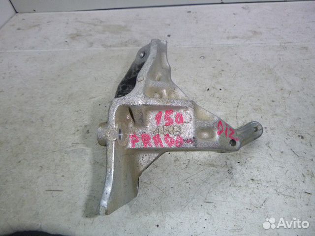 Кронштейн toyota land cruiser (150) -prado 2009