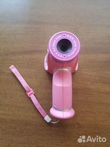 Цифровая видеокамера