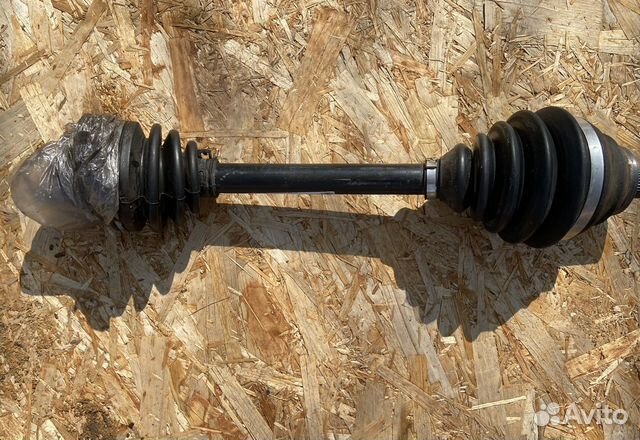 Привод передний левый Пассат Б6