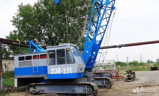 Кран гусеничный дэк-251