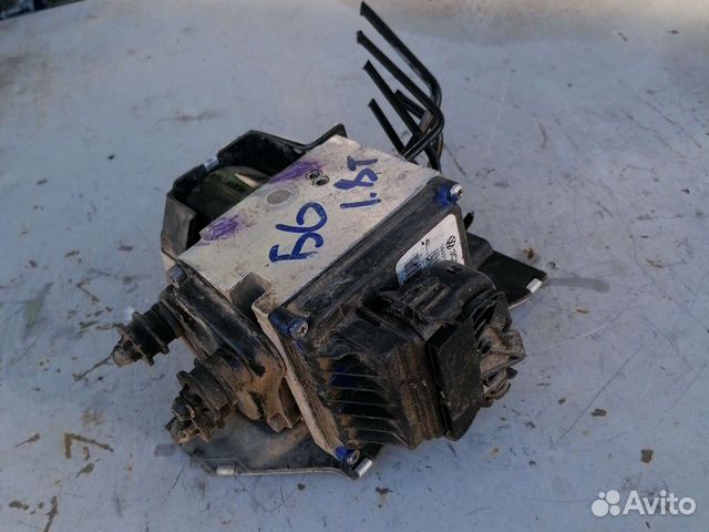 Блок абс фольцваген пассат Б6 /passat b6