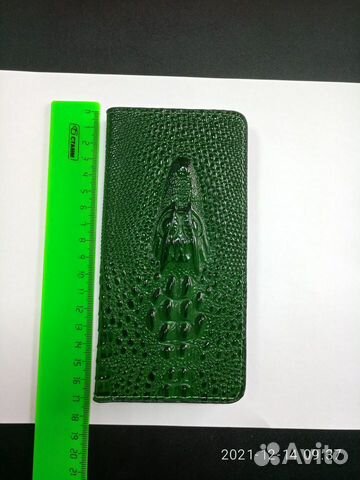 Продам чехол-книжку (зеленая кожа) для Meizu Pro 7