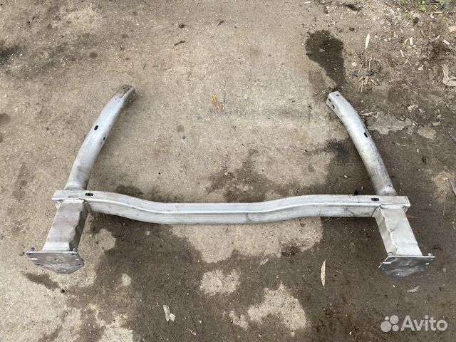 Подрамник передняя часть Peugeot 407
