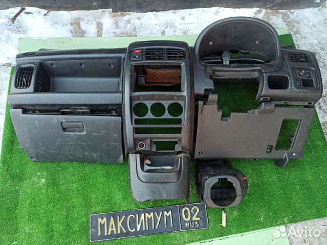 Торпедо Nissan Cube