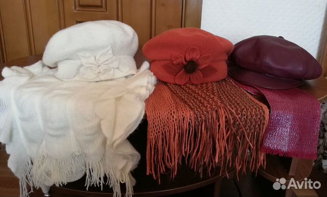 Береты с шарфами