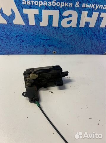 Замок боковой двери передний правый Opel Astra H