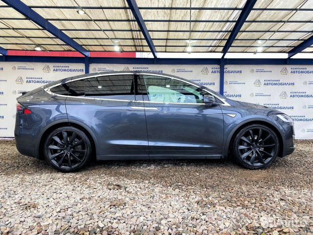 Tesla Model X `2016