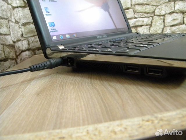 Нетбук Samsung NP-NC10