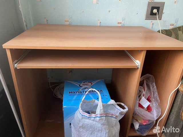 Компьютерный стол