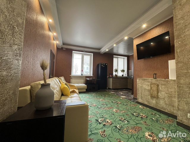 

1-к. квартира, 60 м², 1/4 эт.
