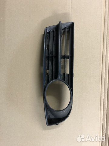 Решетка переднего бампера VW Touran 1T