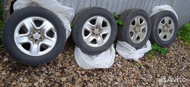 Колеса toyota rav4 зимние Nokian Tyres Nordman