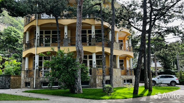 

9-к. дом, 550 м²