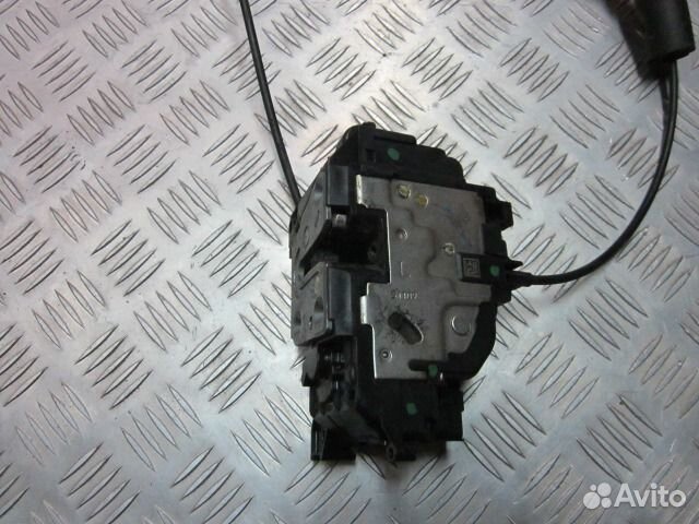 Замок задней левой двери для Рено Сценик 3 2011гв