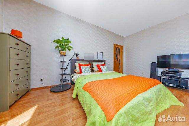 

1-к. квартира, 54 м², 3 кровати