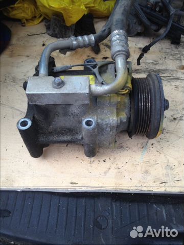 Компрессор кондиционера Ford Focus 1.6 2004г Компрессор кондиционера Ford Focus 1.6 2004г