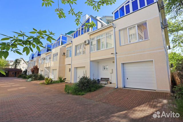 

6-к. дом, 200 м²