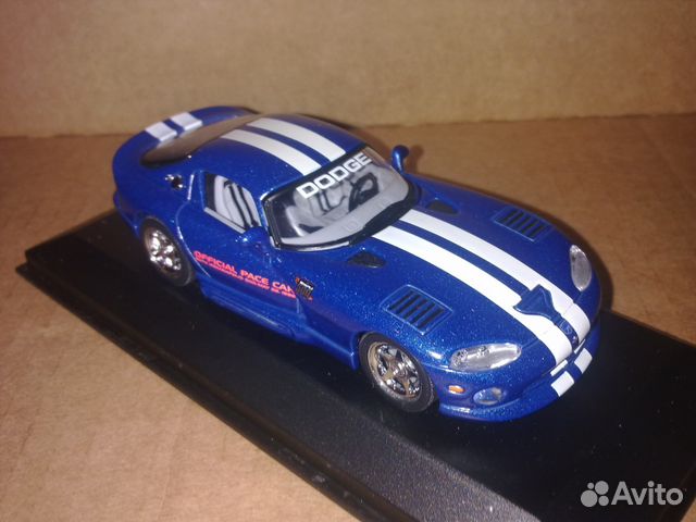 Dodge Viper Pace Car Indy 500 Minichamps 430144023
