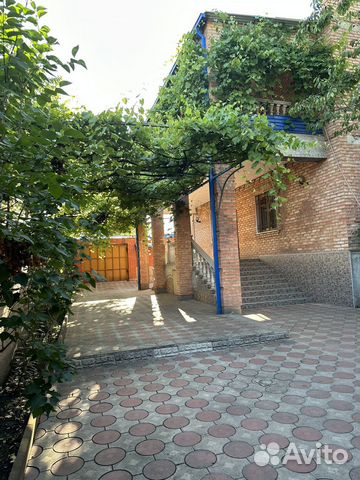 

Дом 220 м² на участке 6 сот.