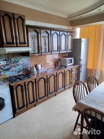 

2-к. квартира, 100 м², 2/3 эт.