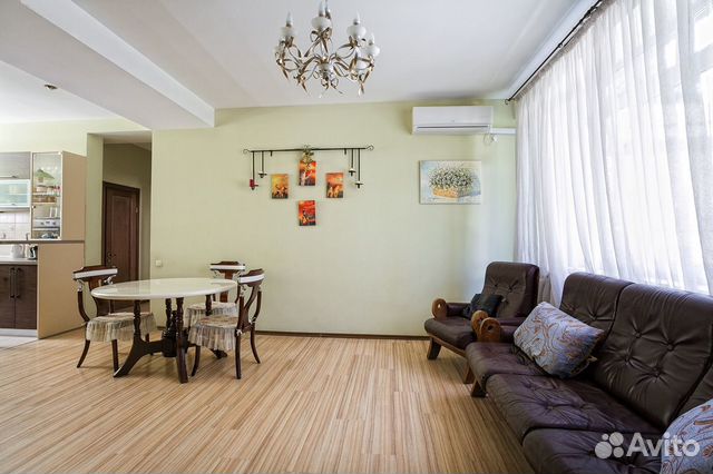 

3-к. квартира, 120 м², 2/2 эт.