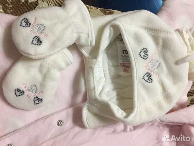 Mothercare комбинезон + шапка и варежки 3-6 мес Mothercare комбинезон + шапка и варежки 3-6 мес