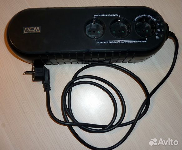 Источник бесперебойного питания Powercom WOW-700 U Источник бесперебойного питания Powercom WOW-700 U