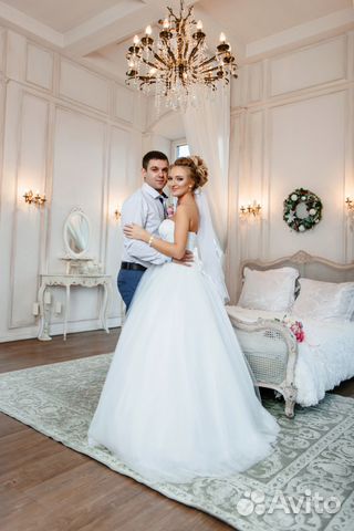 Изящное свадебное платье Изящное свадебное платье
