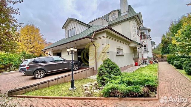 

8-к. дом, 1500 м²