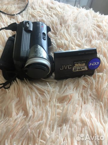 Видеокамера JVC
