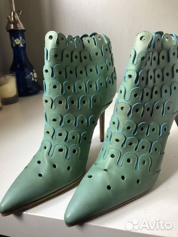 Ботильоны Manolo Blahnik Ботильоны Manolo Blahnik