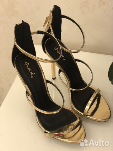 Босоножки, туфли женские 40 размер Новые Босоножки, туфли женские 40 размер Новые