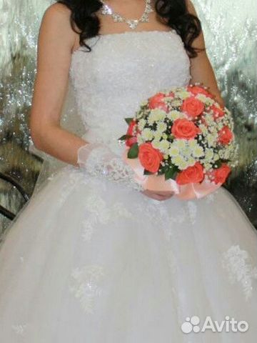 Свадебное Платье р. 44-46 перчатки, шубка