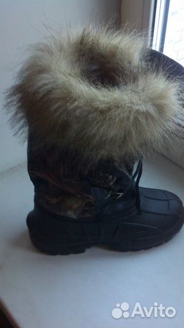 Утеплённые сапоги на шнуровке