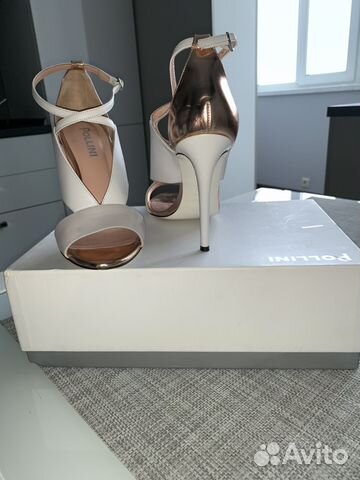 Босоножки Pollini