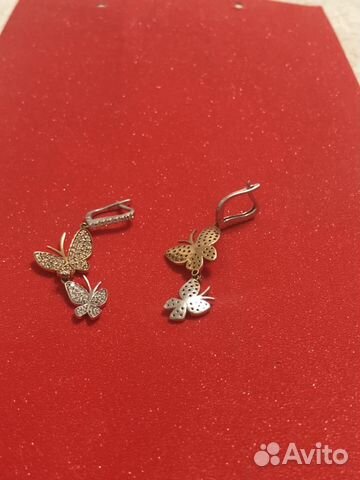 Золотые серьги с бриллиантами Золотые серьги с бриллиантами