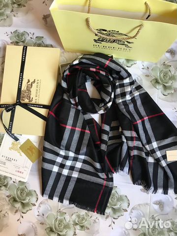 Burberry Бербери Черный Платок Шарф Палантин Burberry Бербери Черный Платок Шарф Палантин