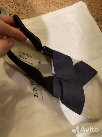 Сандалии Zara