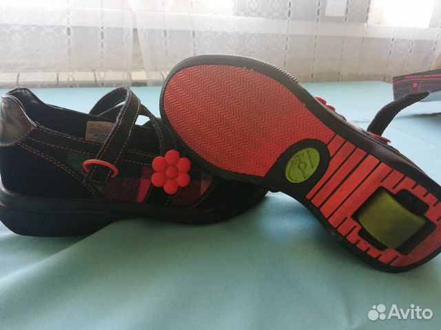 Легендарная обувь на колёсах heelys Туфли Легендарная обувь на колёсах heelys Туфли
