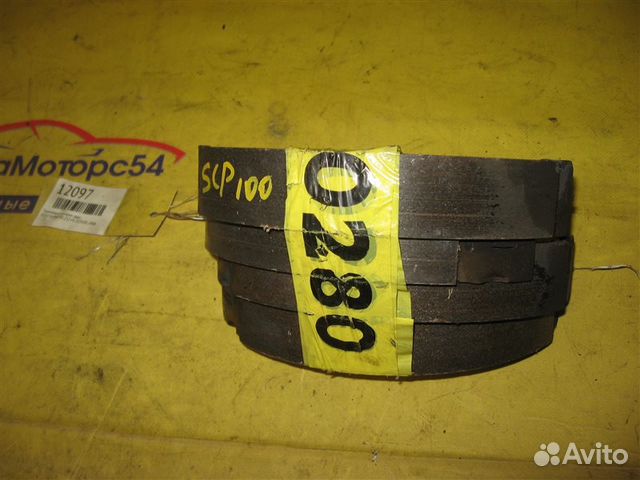 Тормозные колодки заднее Toyota Ractis SCP100 Тормозные колодки заднее Toyota Ractis SCP100